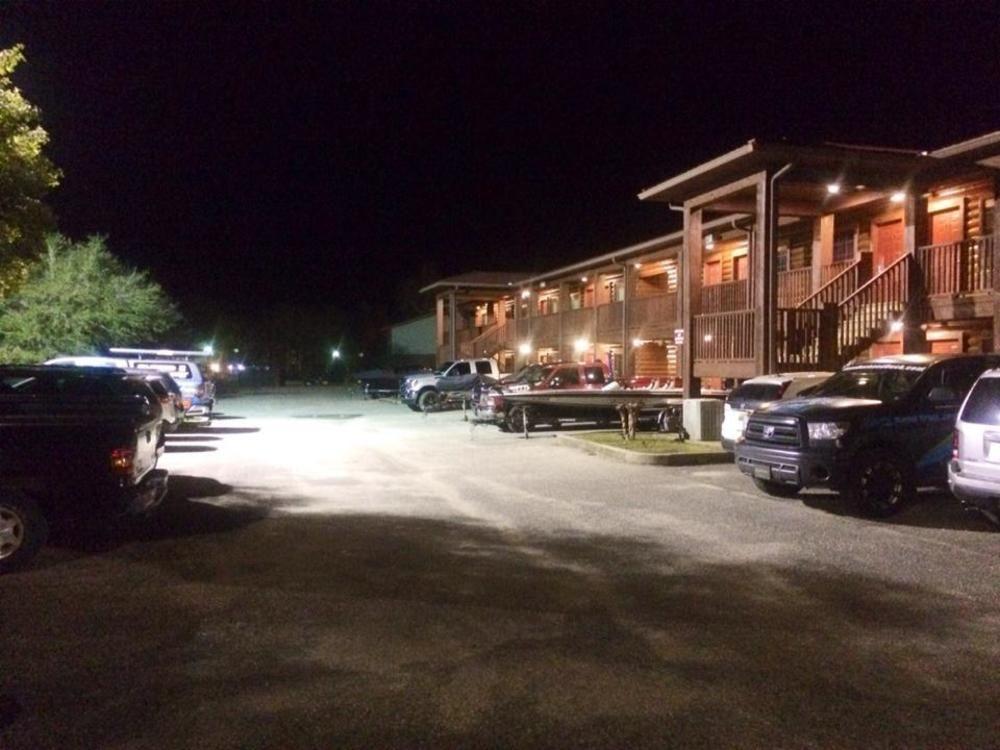 Log Cabin Inn Bay Minette ภายนอก รูปภาพ