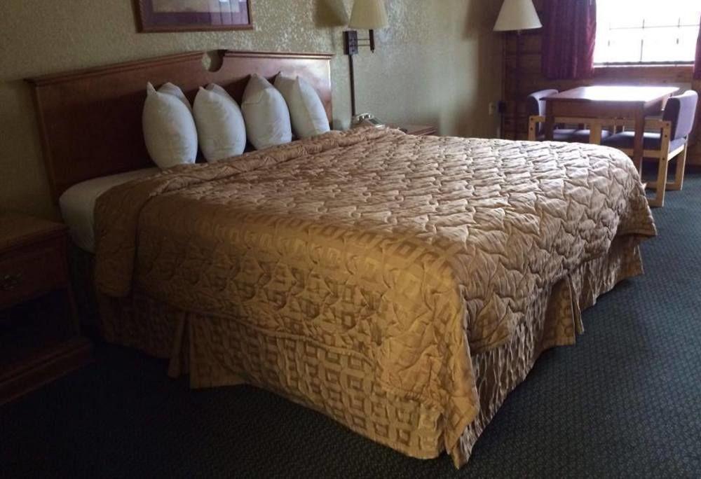 Log Cabin Inn Bay Minette ภายนอก รูปภาพ